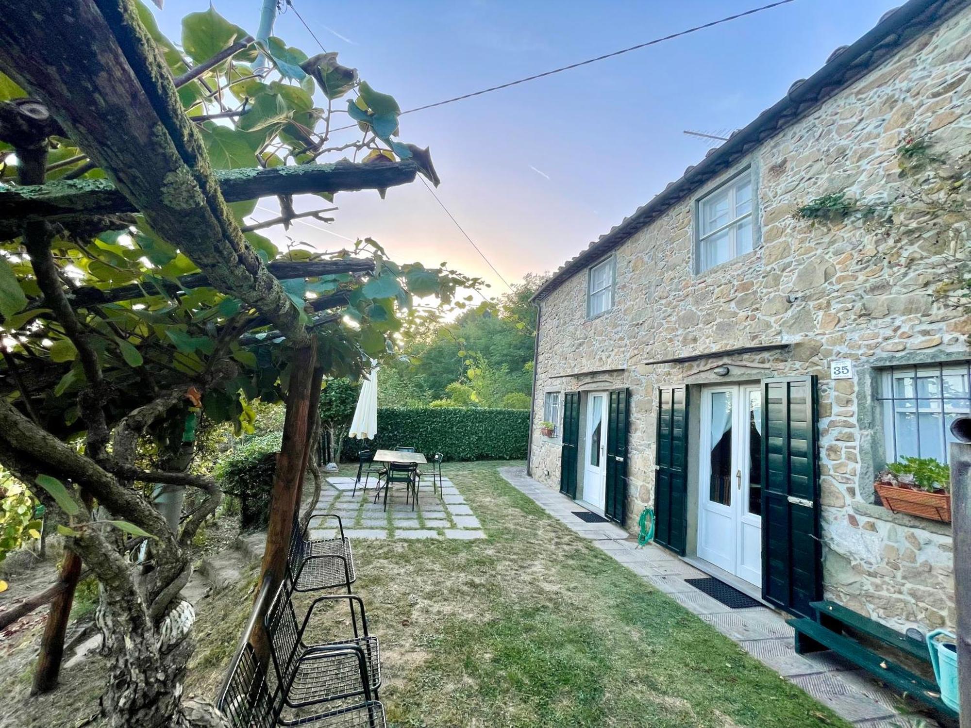 La Casa In Valli 35 Villa Bagni di Lucca Exterior foto